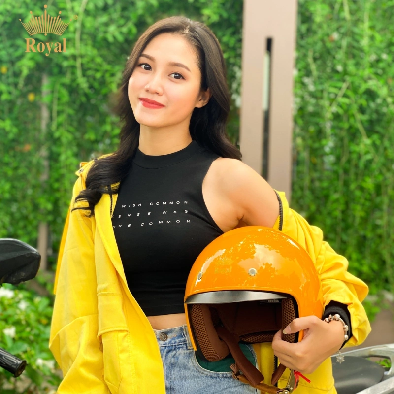 Chọn mũ bảo hiểm có kính cho nữ theo màu sắc dễ phối đồ